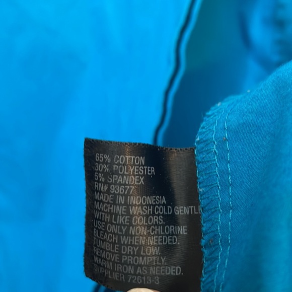 Bundle of Two Button Down Shirts - Picture 5 of 5